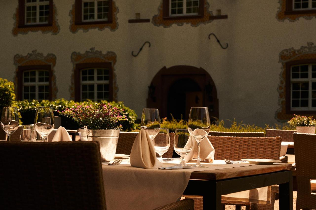 Gaestehaus Am Wasserschloss & Restaurant Wasserschloss Inzlingen Bagian luar foto