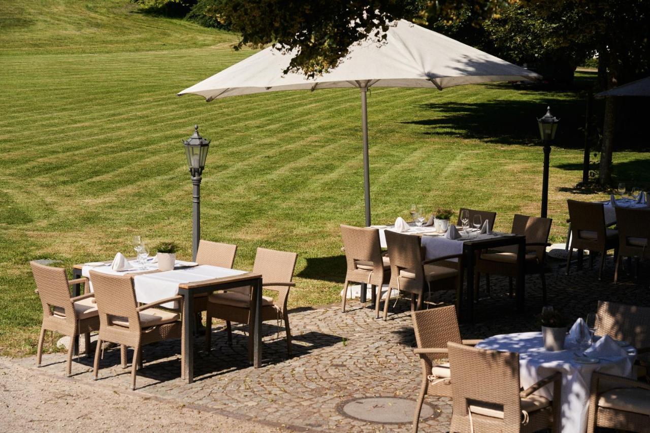 Gaestehaus Am Wasserschloss & Restaurant Wasserschloss Inzlingen Bagian luar foto